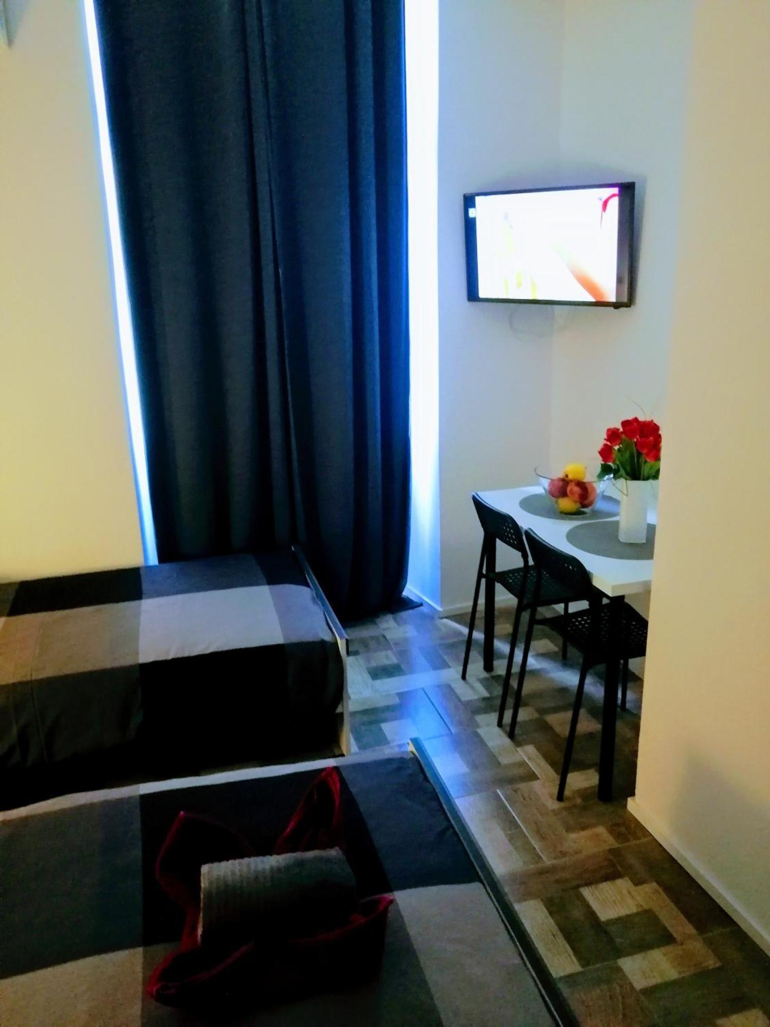 Pula Center - Studio Apartments ภายนอก รูปภาพ